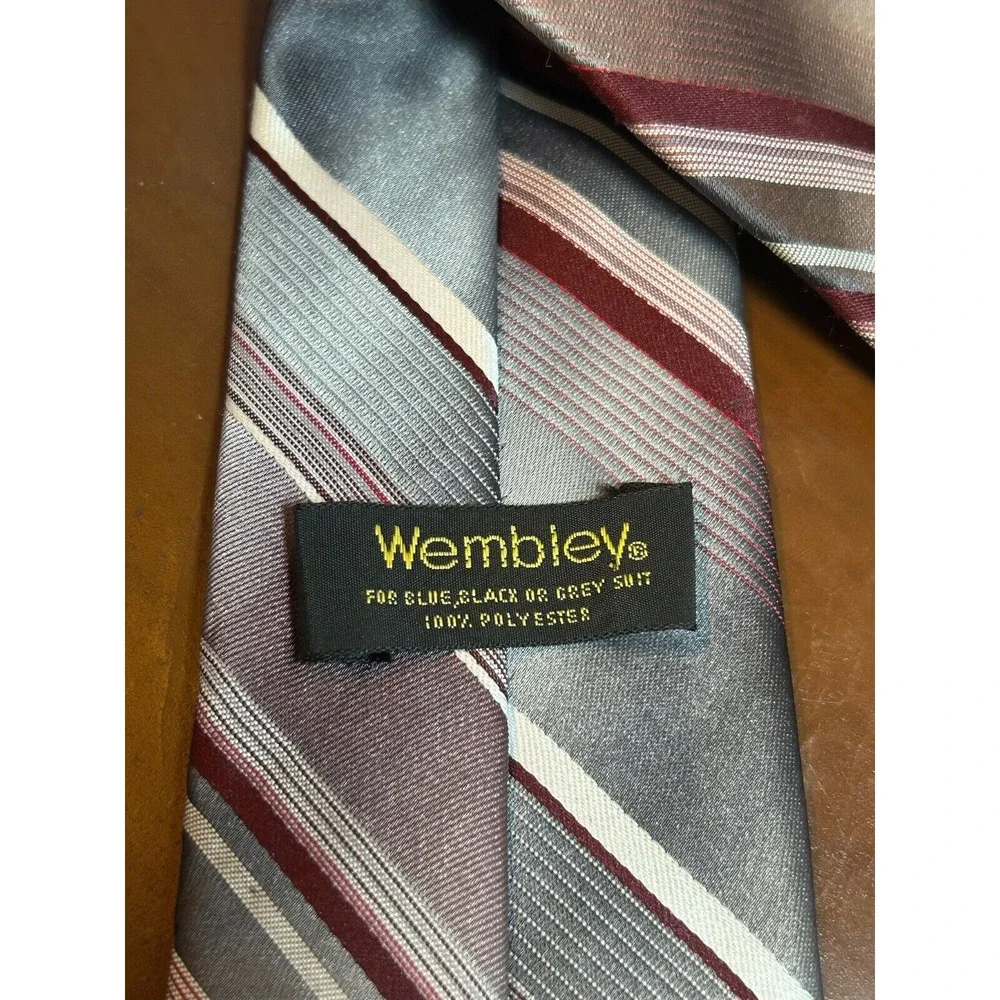 Wembley Men's Gray 100% Polyester Tie Striped Necktie‎